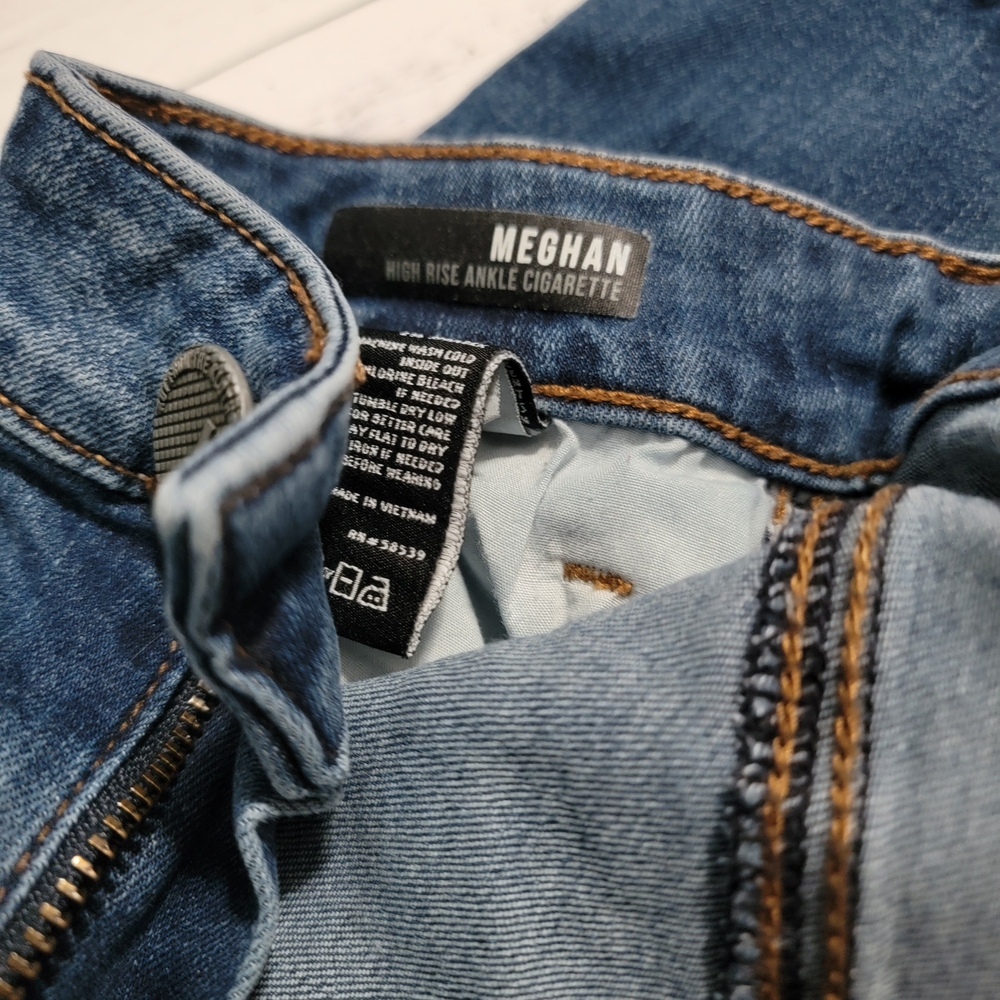 Kut from the Kloth Blue Ankle Cropped Pants - Picture 5 of 8